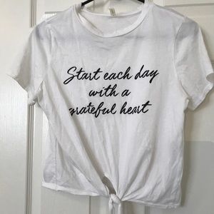 Cropped Atticute tee